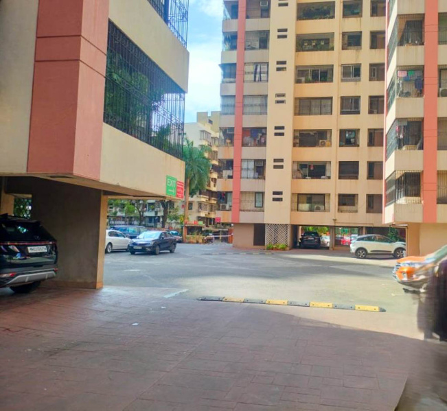 3 BHK 1350 Sq.ft. Apartment for Sale in Andheri West, Mumbai