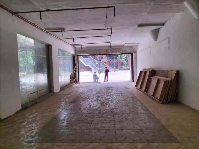  340300 Sq.ft. Showroom for Sale in Mulund West, Mumbai