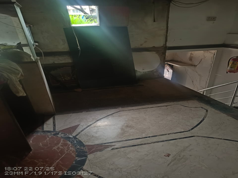  Hotels 1200 Sq.ft. for Rent in Khar West, Mumbai