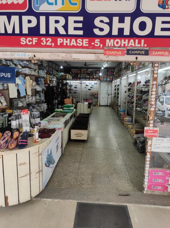  Showroom 850 Sq.ft. for Rent in Phase 5, Mohali