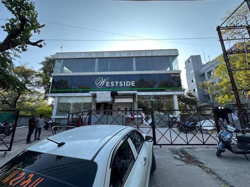  Showroom 12000 Sq.ft. for Rent in Freeganj, Ujjain