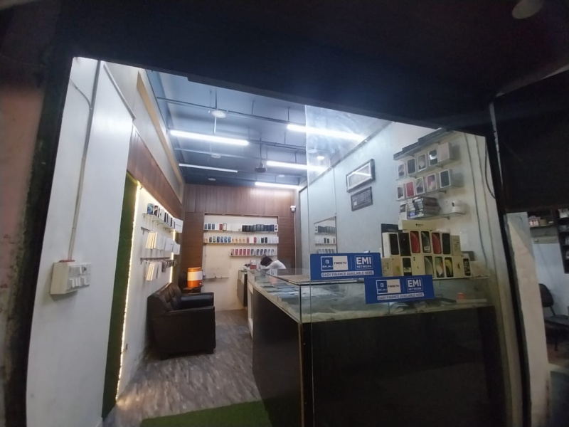  Commercial Shop 160 Sq.ft. for Rent in Sadar, Nagpur