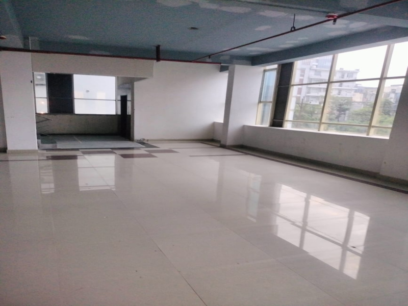  Office Space 6300 Sq.ft. for Rent in Sector 62 Noida