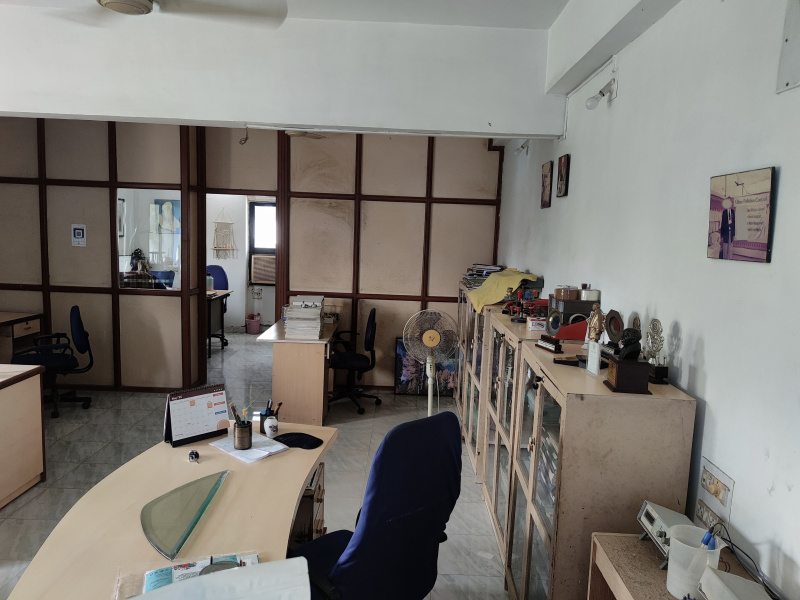  Office Space 1000 Sq.ft. for Rent in Gotri Road, Vadodara