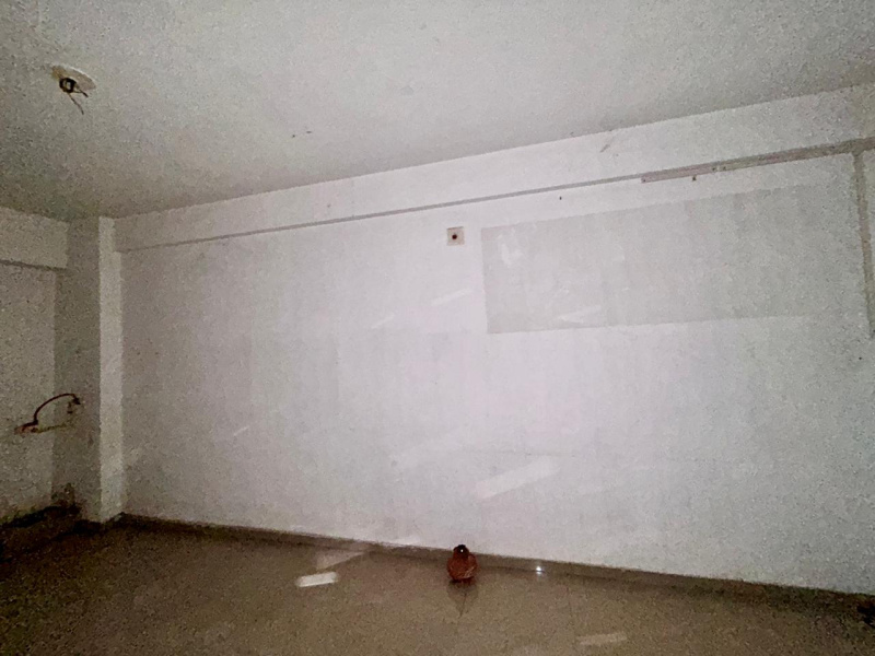  Commercial Shop 395 Sq.ft. for Sale in Waghodia GIDC, Vadodara