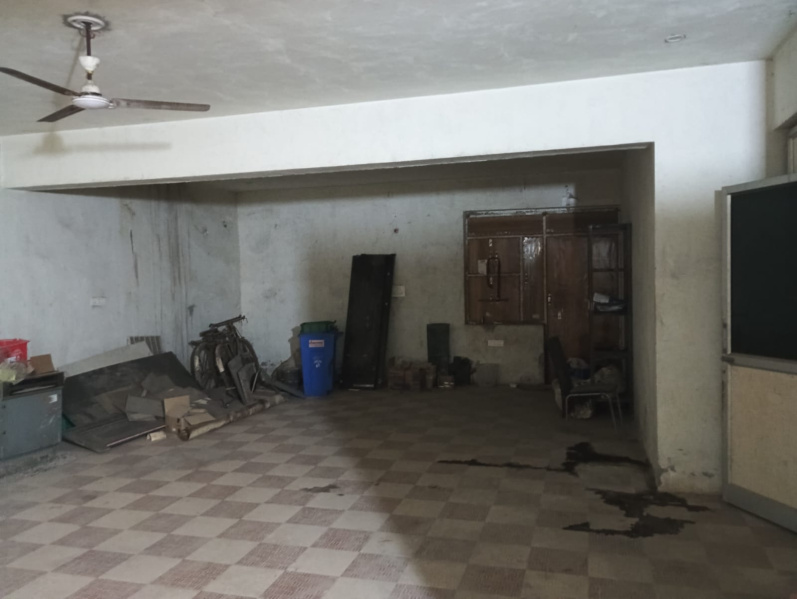  Office Space 2000 Sq.ft. for Rent in Swaroop Nagar, Delhi