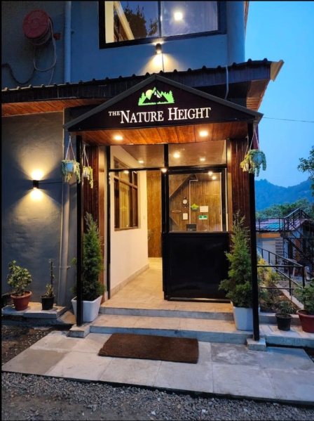  1200 Sq.ft. Hotels for Sale in Mallital, Nainital