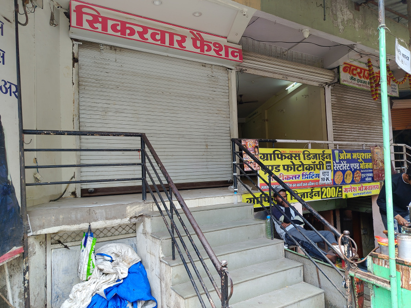  Commercial Shop 410 Sq.ft. for Rent in Rajwada, Indore