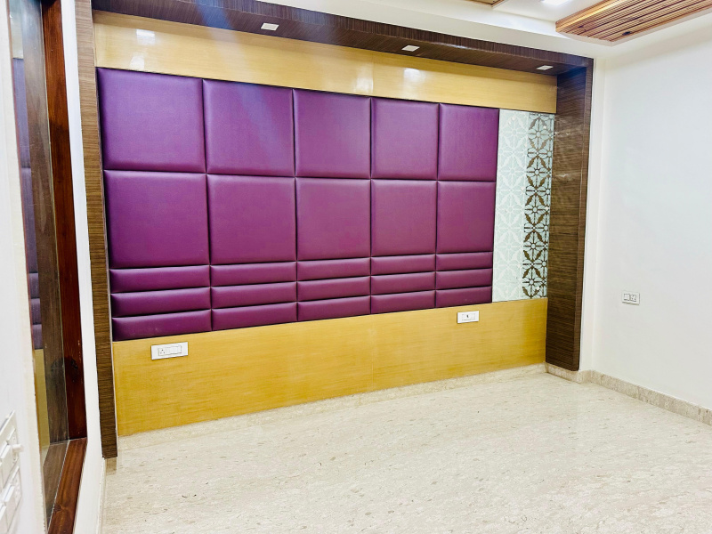 4 BHK Builder Floor 2250 Sq.ft. for Sale in Sector 26 Rohini, Delhi