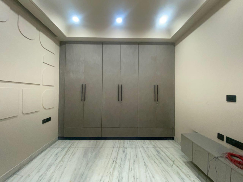 4 BHK 175 Sq. Yards Builder Floor for Sale in Sector 26 Rohini, Delhi