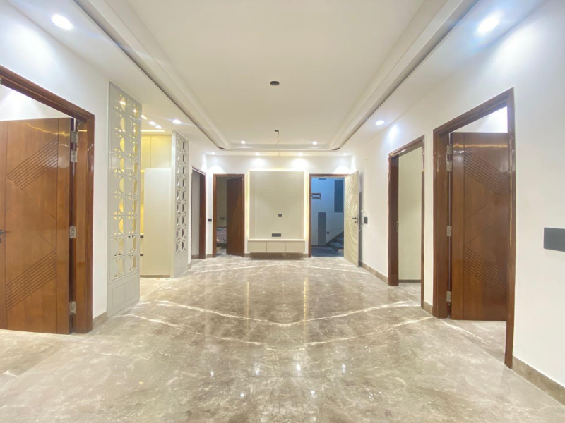 4 BHK 150 Sq. Yards Builder Floor for Sale in Sector 11 Rohini, Delhi