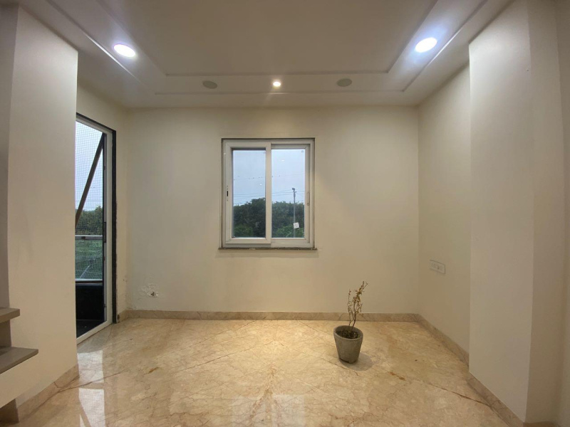 3 BHK 160 Sq.ft. Builder Floor for Sale in Sector 11 Rohini, Delhi