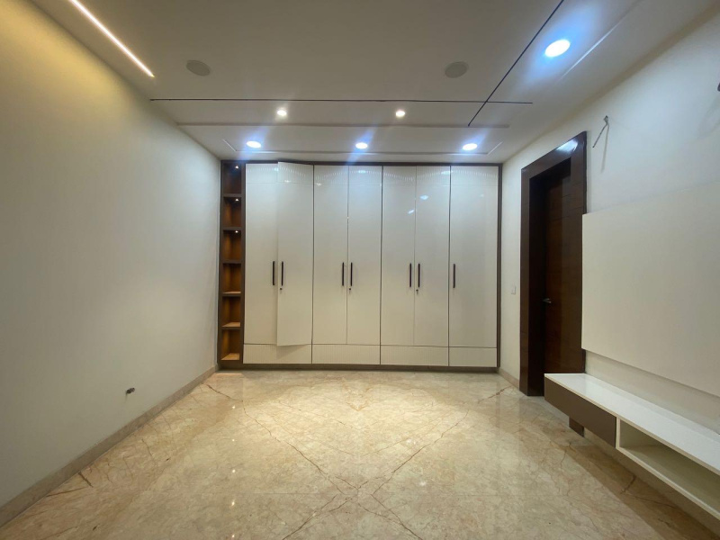 3 BHK 160 Sq.ft. Builder Floor for Sale in Sector 11 Rohini, Delhi