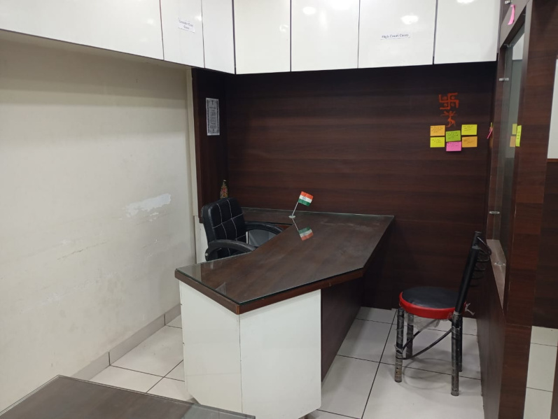  Office Space 400 Sq.ft. for Rent in Bengali Square, Indore