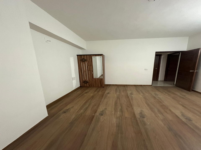 3 BHK Apartment 1860 Sq.ft. for Rent in Vaishno Devi Circle, Sarkhej, Ahmedabad