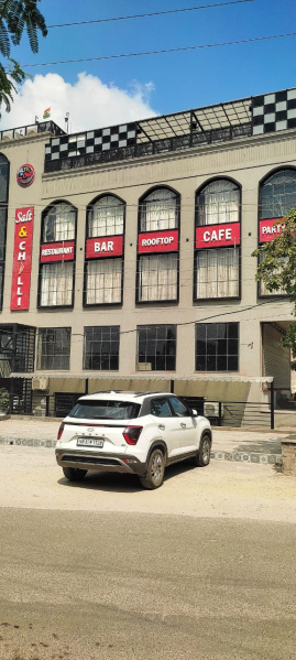  Showroom 1980 Sq.ft. for Sale in Green Field, Faridabad