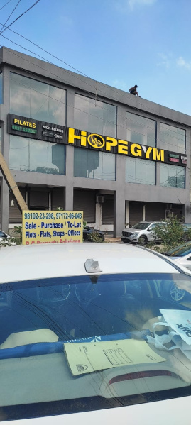  Showroom 1980 Sq.ft. for Sale in Green Field, Faridabad