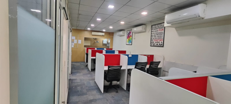  2800 Sq.ft. Office Space for Rent in Prahlad Nagar, Ahmedabad