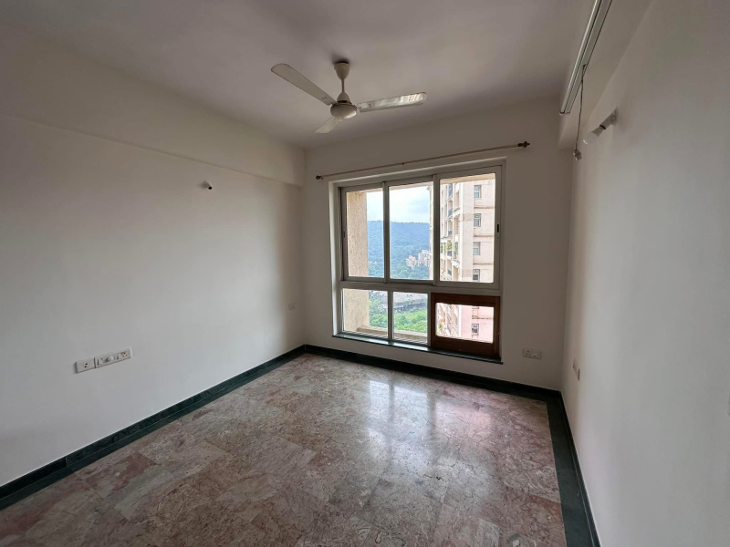 2 BHK 1000 Sq.ft. Apartment for Sale in Hiranandani Meadows, Thane
