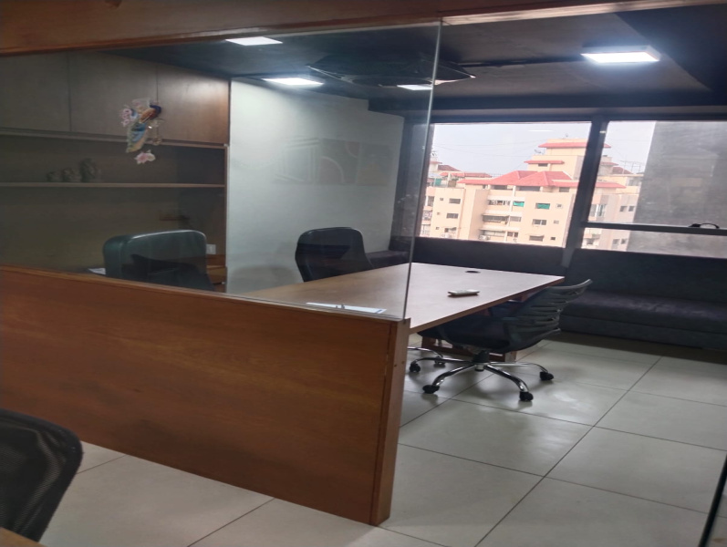  700 Sq.ft. Office Space for Rent in Shyamal Char Rasta, Ahmedabad