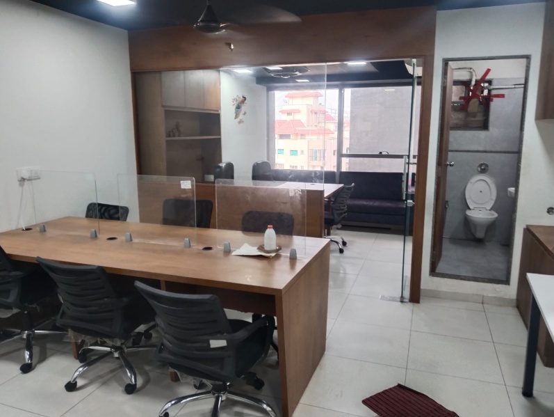  700 Sq.ft. Office Space for Rent in Shyamal Char Rasta, Ahmedabad