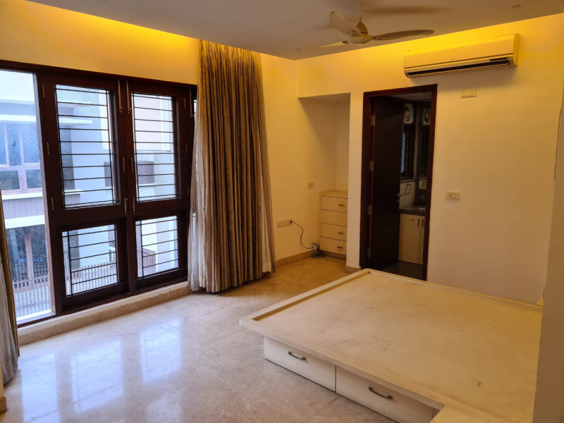 5 BHK 4225 Sq.ft. Apartment for Rent in Cv Raman Nagar, Bangalore