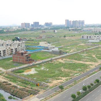 200 Sq. Yards Residential Plot for Sale in Suncity, Ghaziabad