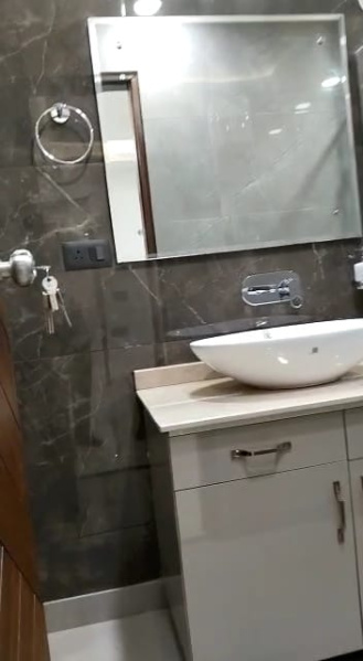 6 BHK 500 Sq. Yards Apartment for Rent in Sector D Vasant Kunj, Delhi