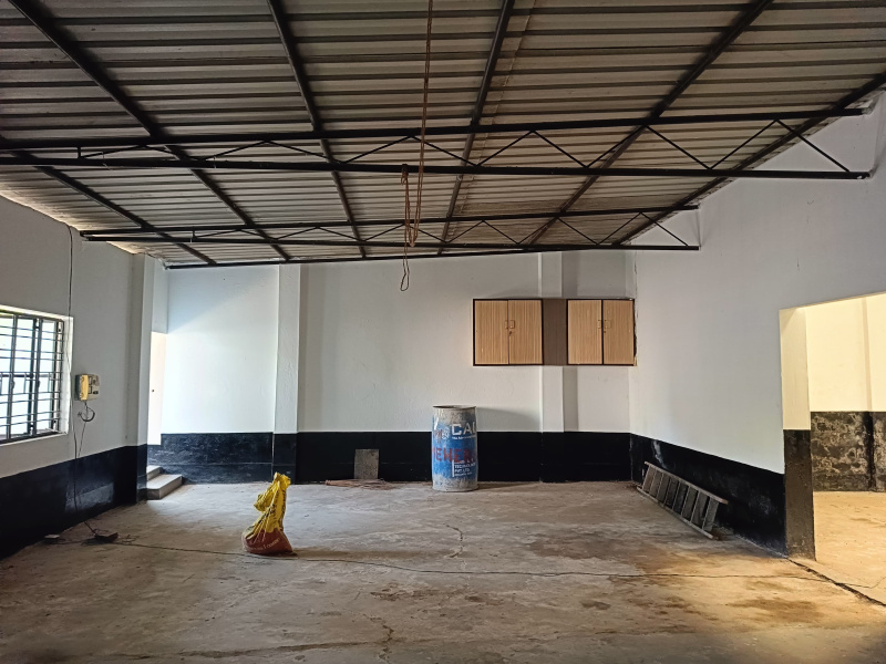  2200 Sq.ft. Warehouse for Rent in Anwar Shah Road, Kolkata