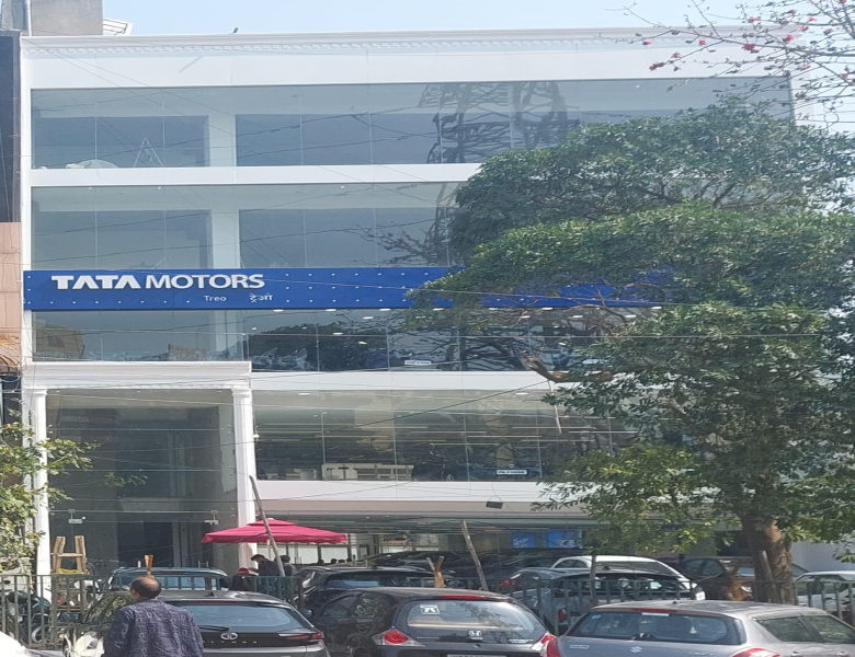  20000 Sq.ft. Showroom for Rent in Block B, Sushant Lok Phase I, Gurgaon