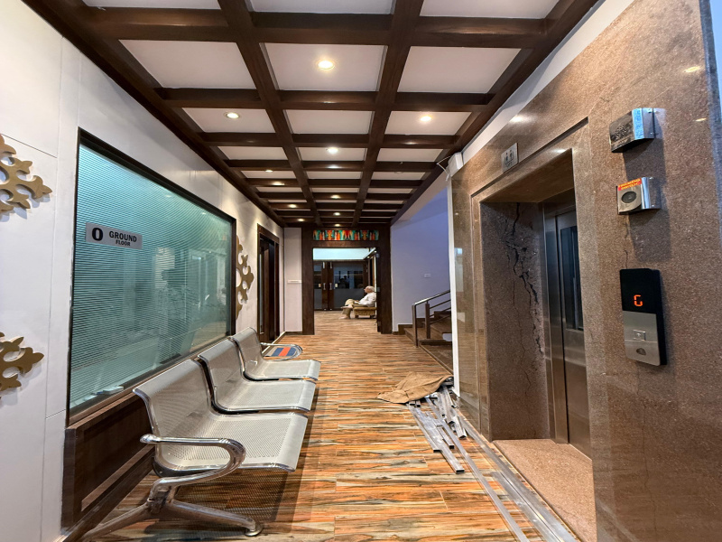  2000 Sq.ft. Guest House for Rent in Bulanala, Varanasi