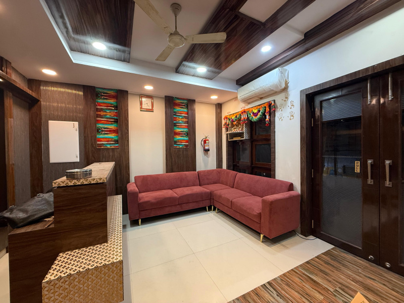  2000 Sq.ft. Guest House for Rent in Bulanala, Varanasi