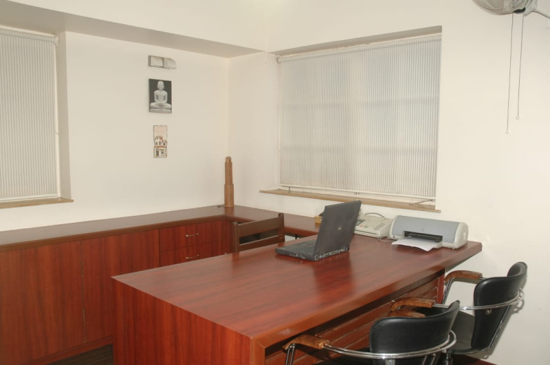  Office Space 900 Sq.ft. for Rent in College Road, Nashik