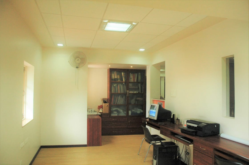  Office Space 900 Sq.ft. for Rent in College Road, Nashik