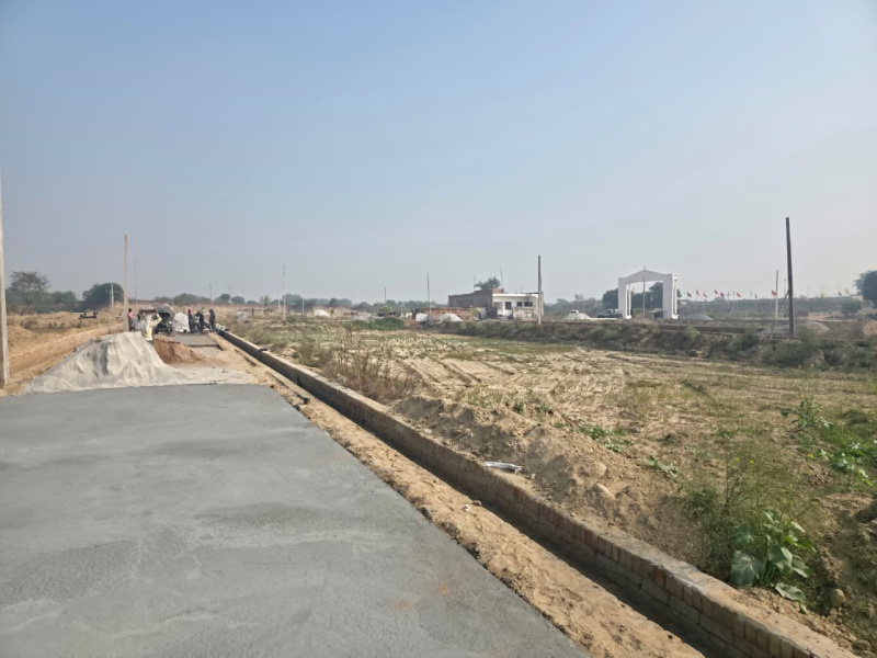  92 Sq. Yards Residential Plot for Sale in Fatehabad Road, Agra