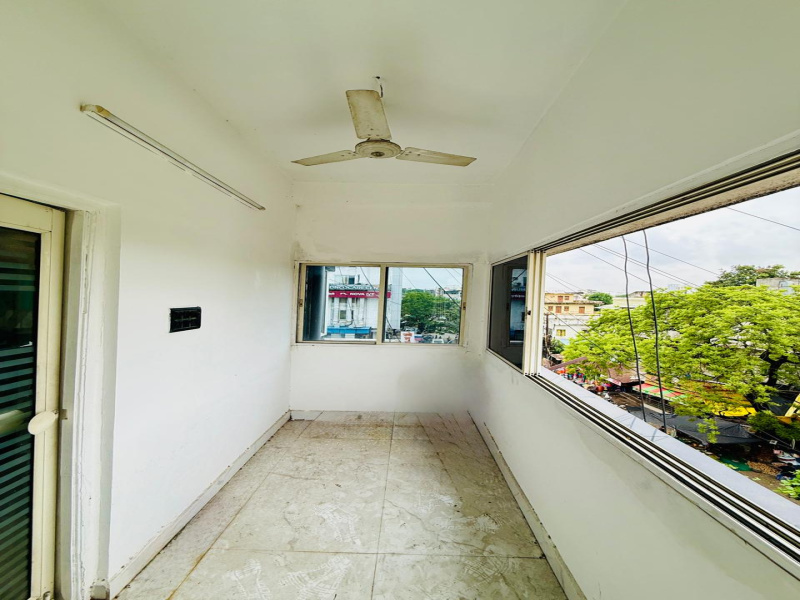  1200 Sq.ft. Office Space for Sale in Dharampeth, Nagpur