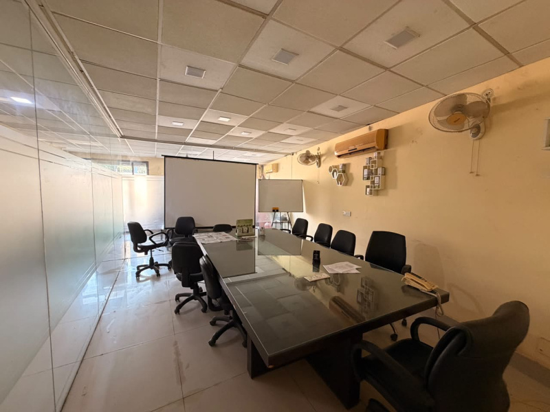  6000 Sq.ft. Office Space for Rent in Rajiv Chowk, Gurgaon