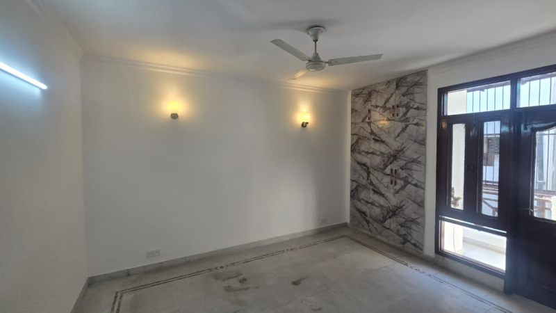 3 BHK 2070 Sq.ft. Builder Floor for Rent in Sarvodaya Enclave, Delhi