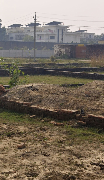  1360 Sq.ft. Residential Plot for Sale in Hanumanganj, Ballia