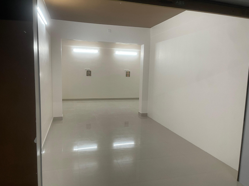  280 Sq.ft. Commercial Shop for Sale in Adambakkam, Chennai