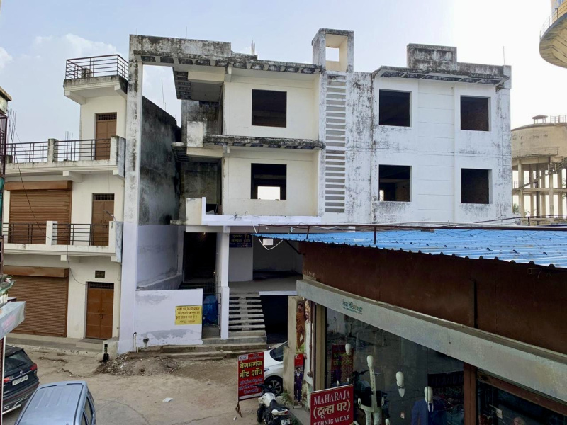  6817 Sq.ft. Commercial Shop for Sale in Begum Gunj, Barabanki