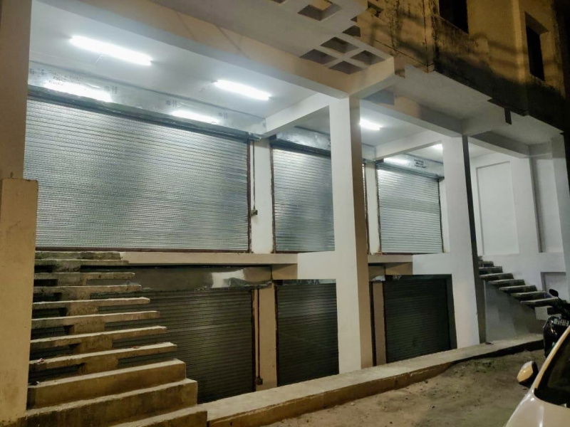  6817 Sq.ft. Commercial Shop for Sale in Begum Gunj, Barabanki