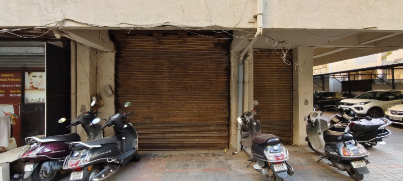  600 Sq.ft. Commercial Shop for Rent in Bhatar, Surat