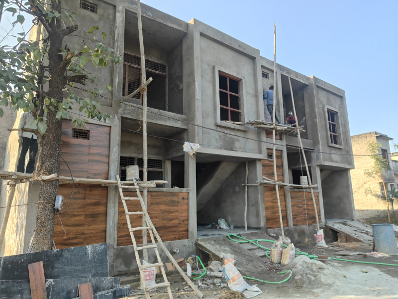 3 BHK 864 Sq.ft. Villa for Sale in Rohta, Agra