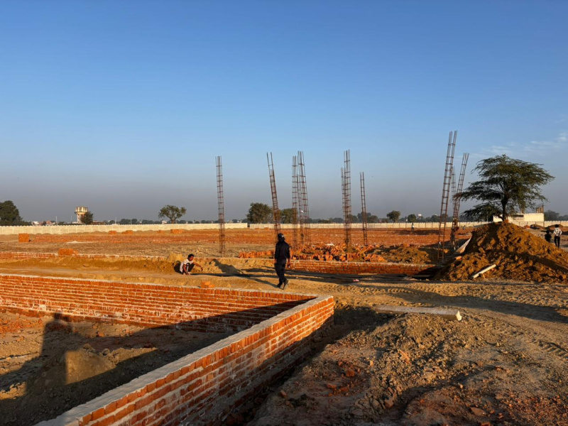  900 Sq.ft. Residential Plot for Sale in Rohta, Agra