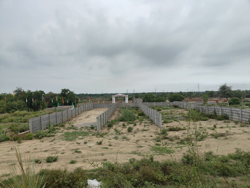  217 Sq. Yards Commercial Land for Sale in Kakua, Agra