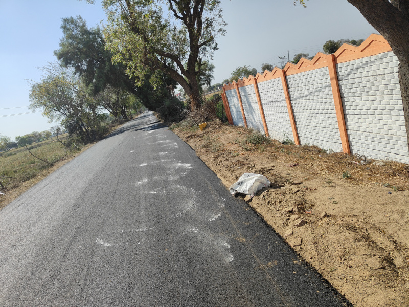  900 Sq.ft. Residential Plot for Sale in Bamrauli Road, Agra