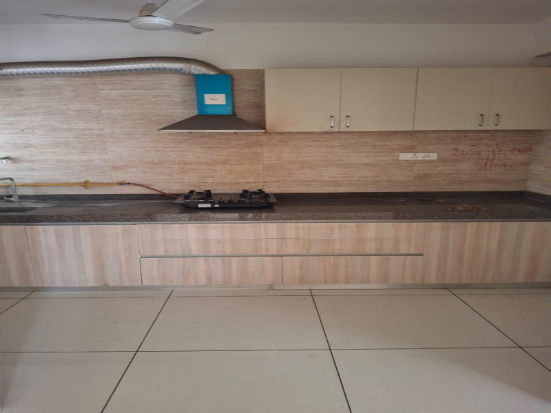 3 BHK 1740 Sq.ft. Apartment for Rent in Vastrapur, Ahmedabad