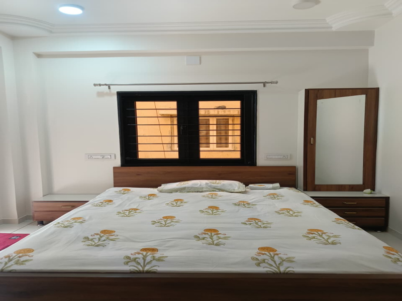 3 BHK 2160 Sq.ft. Apartment for Rent in Hebat Pur Road, Thaltej, Ahmedabad