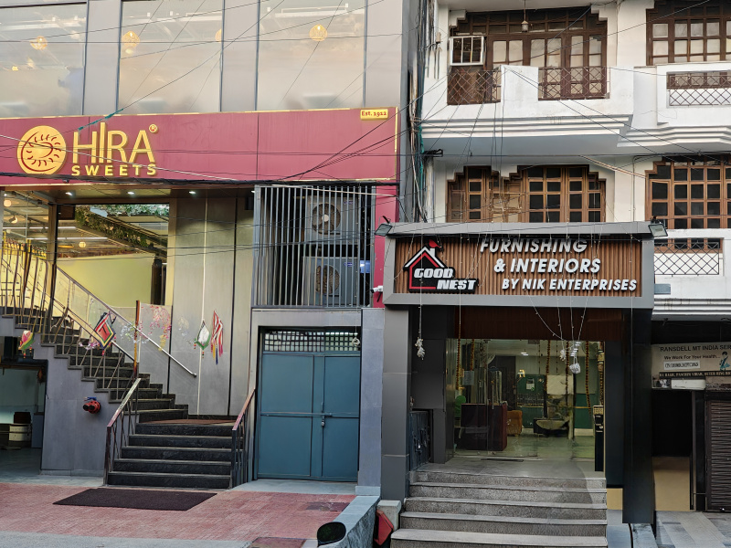  1350 Sq.ft. Showroom for Rent in Meera Bagh, Paschim Vihar, Delhi